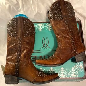 LANE LB0201A ROCK ON Western Boots (never worn) Size 10. Turquoise Sole.